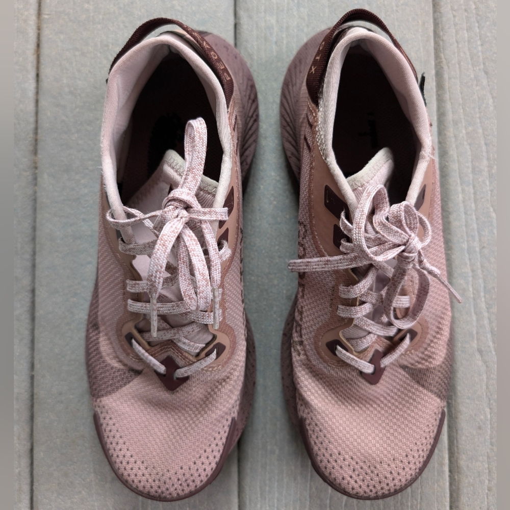 Nike Trail Shoes - Picture 5 of 6